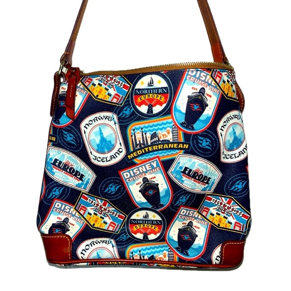 FINAL PRICE Dooney & Bourke Disney Cruise Line Europe 2018 Crossbody - Picture 9 of 16